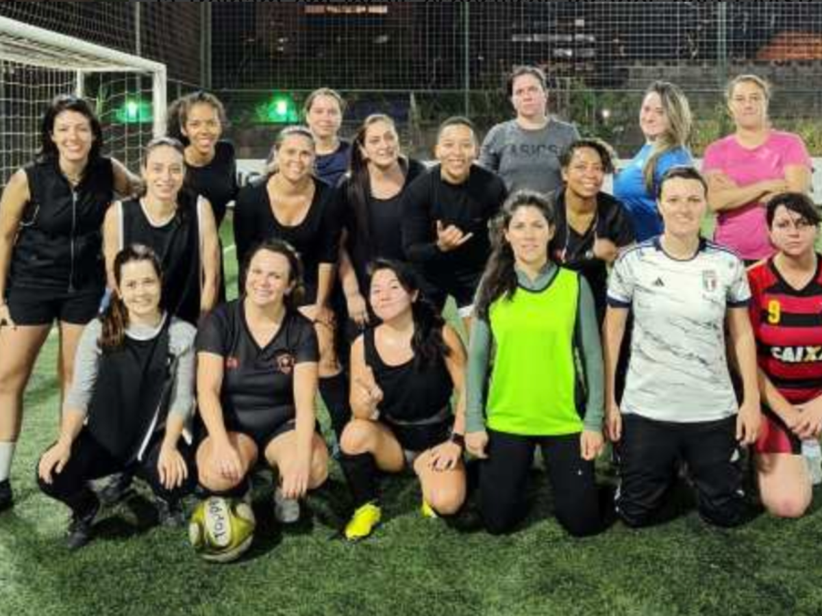 CAASP incentiva o futebol feminino