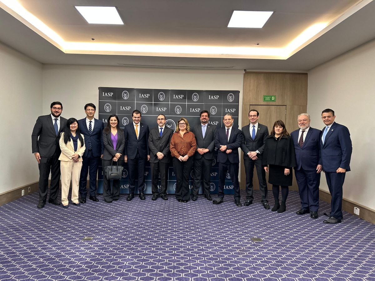 OAB SP prestigia reunião almoço do IASP, em homenagem a Bernard Appy