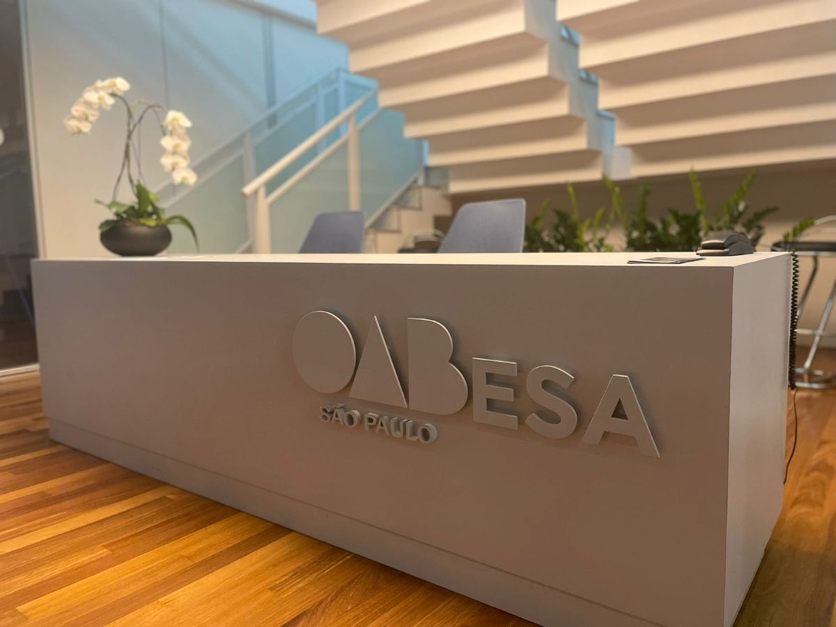 ESA OAB SP promove lançamentos de obras sobre justiça criminal e saúde pública