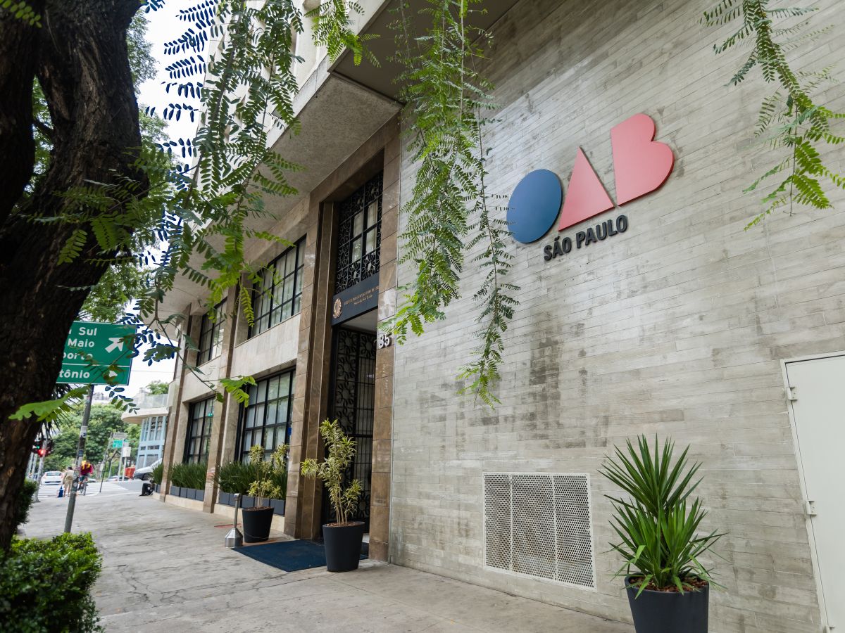 OAB SP pede que WhatsApp seja responsabilizado por perfis de falsos advogados